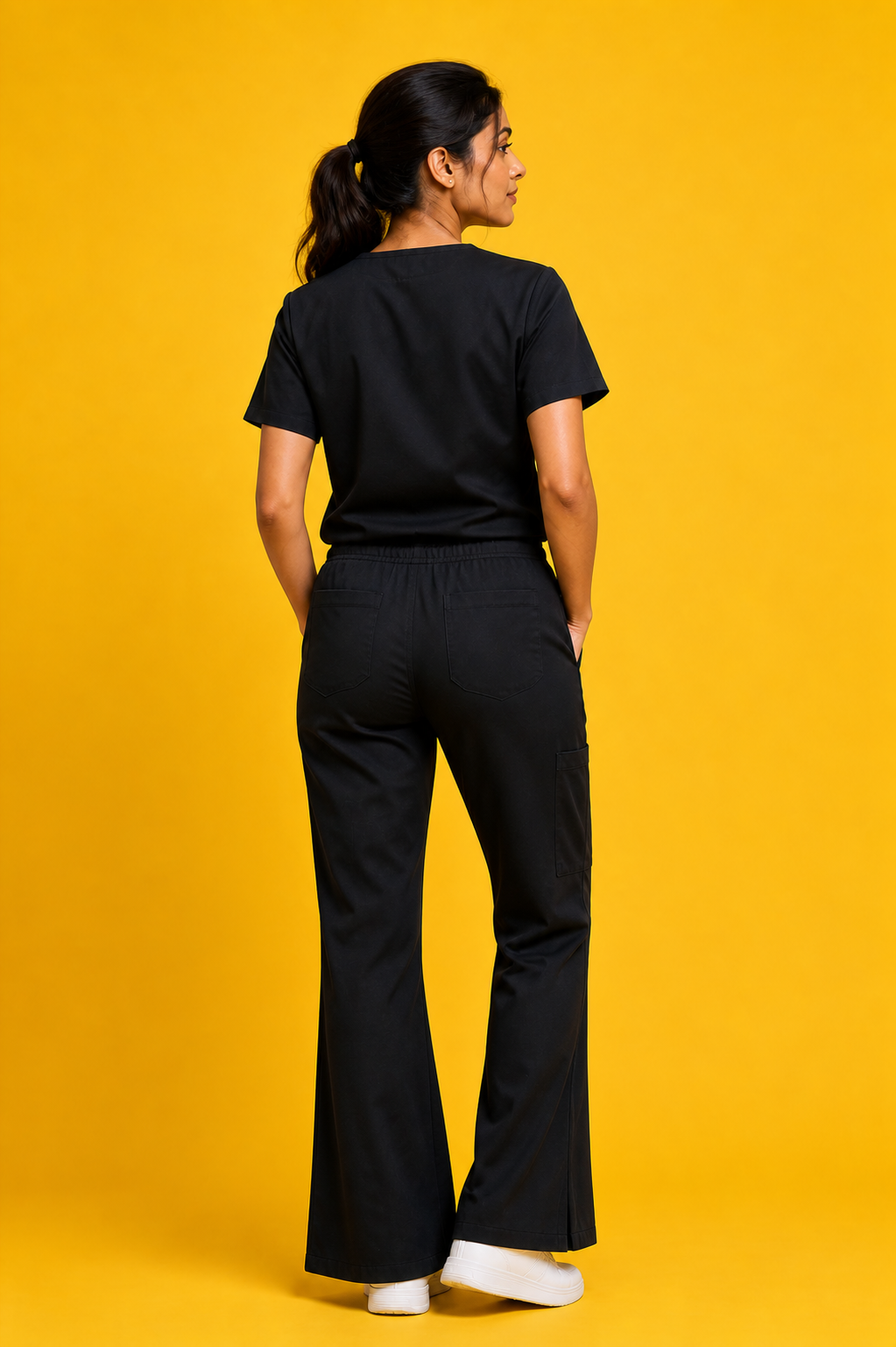 DrMyelin Women's Daily Drift Black Cotton Scrub Set