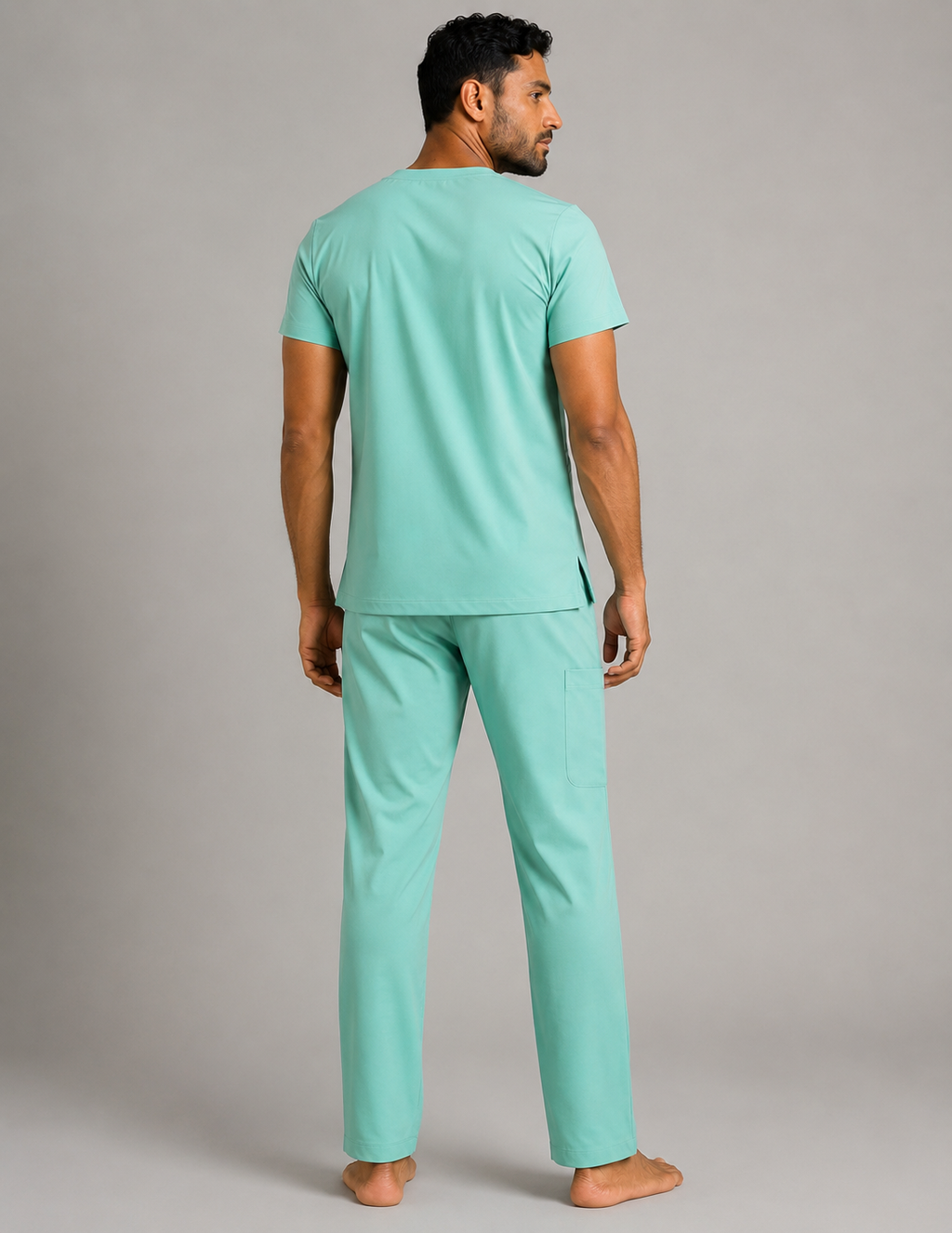 DrMyelin Mint Green Butter Luxe Scrub Set Men - Front view